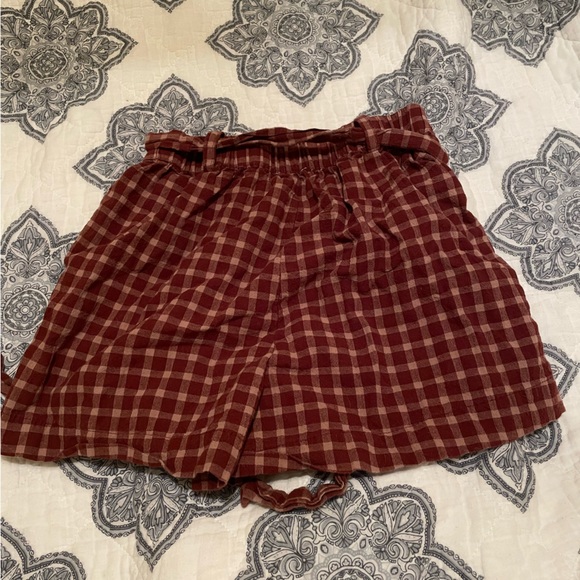 Plaid belted paper bag shorts - Picture 2 of 2